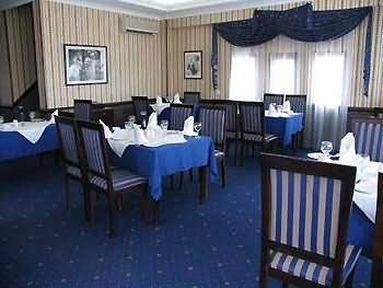 Hotel Vinterpalatset Kiruna Restoran gambar